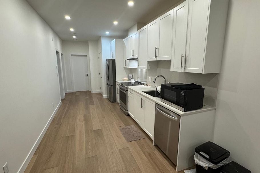 Lower Floor-463 W 14TH STREET, North Vancouver BC V7M 2Y1 North Vancouver, BC - 3
