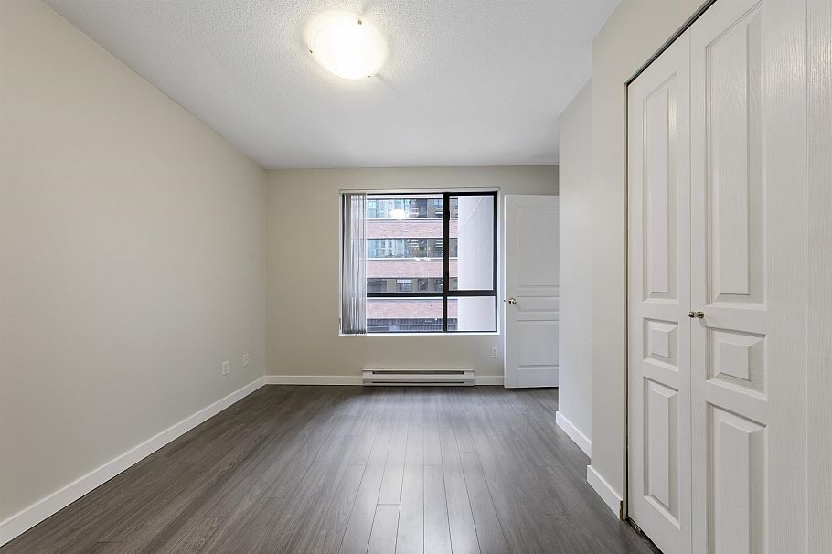 309 1189 Howe Street Vancouver, BC - 9