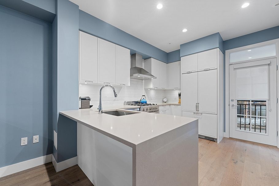 8121 Shaughnessy Street Vancouver, BC - 1