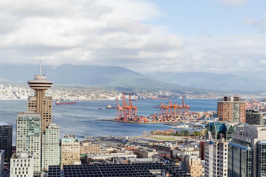 4605 777 Richards Street Vancouver, BC - 1