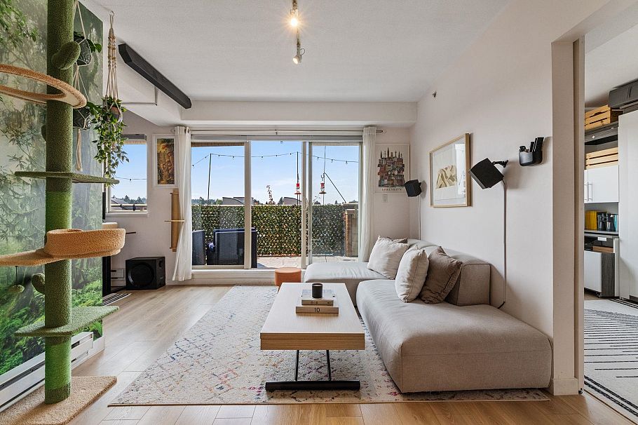PH10 702 E King Edward Avenue Vancouver, BC - 10