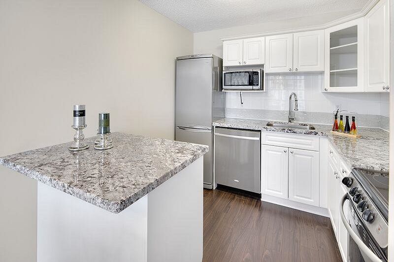 701 145 St Georges Avenue North Vancouver, BC - 11