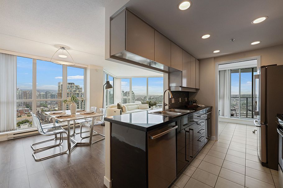 3007 1408 Strathmore Mews Vancouver, BC - 16