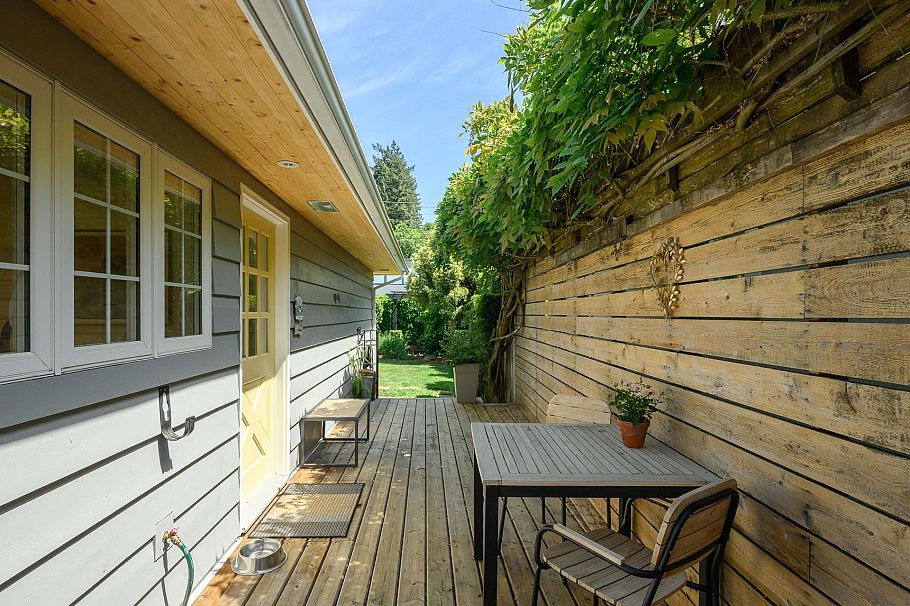 3248 Beverley Crescent North Vancouver, BC - 24