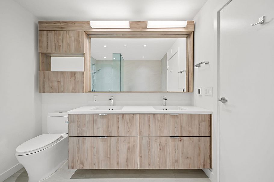 425 755 Harbourside Drive North Vancouver, BC - 12