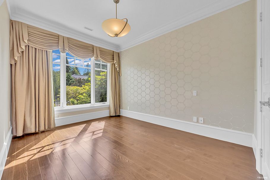 6599 Churchill Street Vancouver, BC - 10
