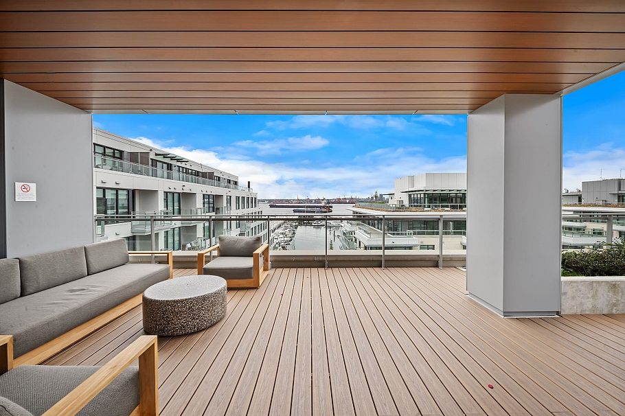 425 755 Harbourside Drive North Vancouver, BC - 21