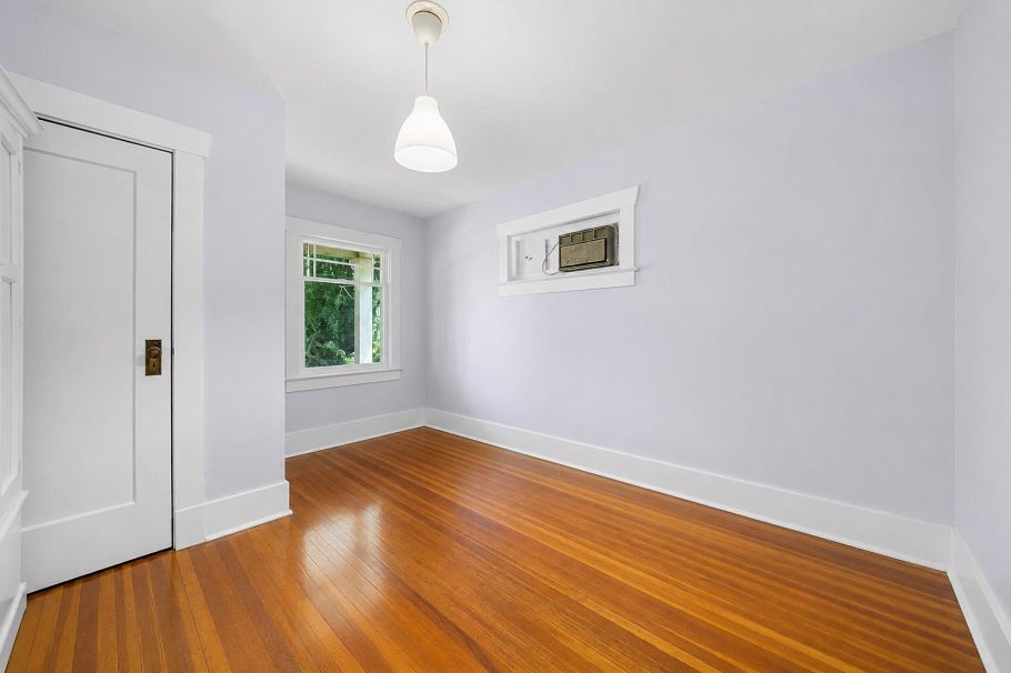 3218 W 6th Avenue Vancouver, BC - 12