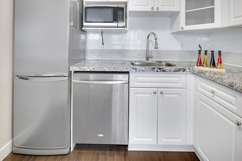701 145 St Georges Avenue North Vancouver, BC - 13