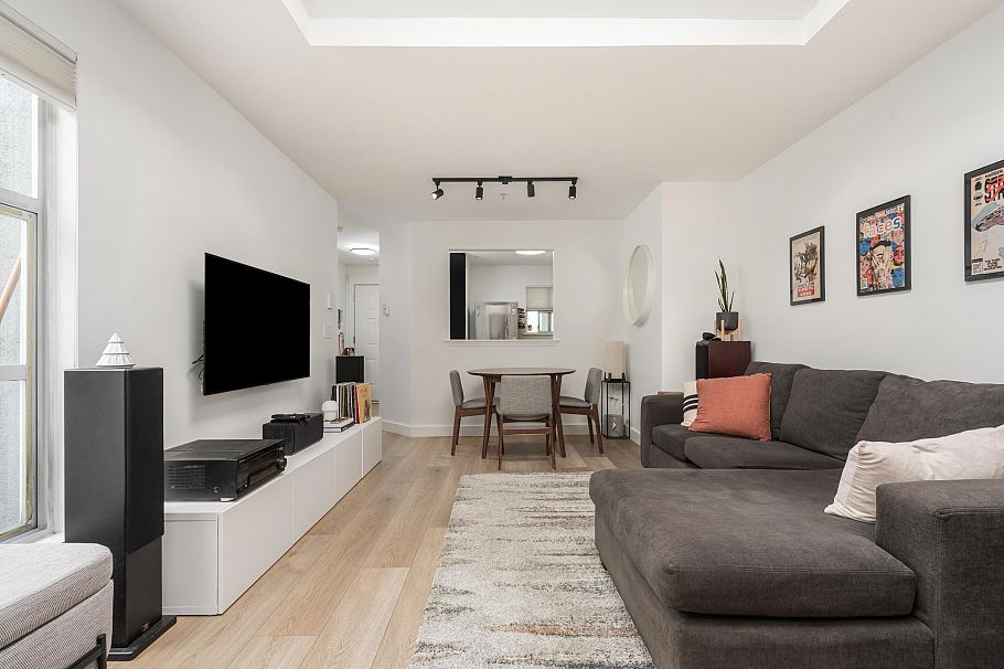 407 1333 W 7th Avenue Vancouver, BC - 4