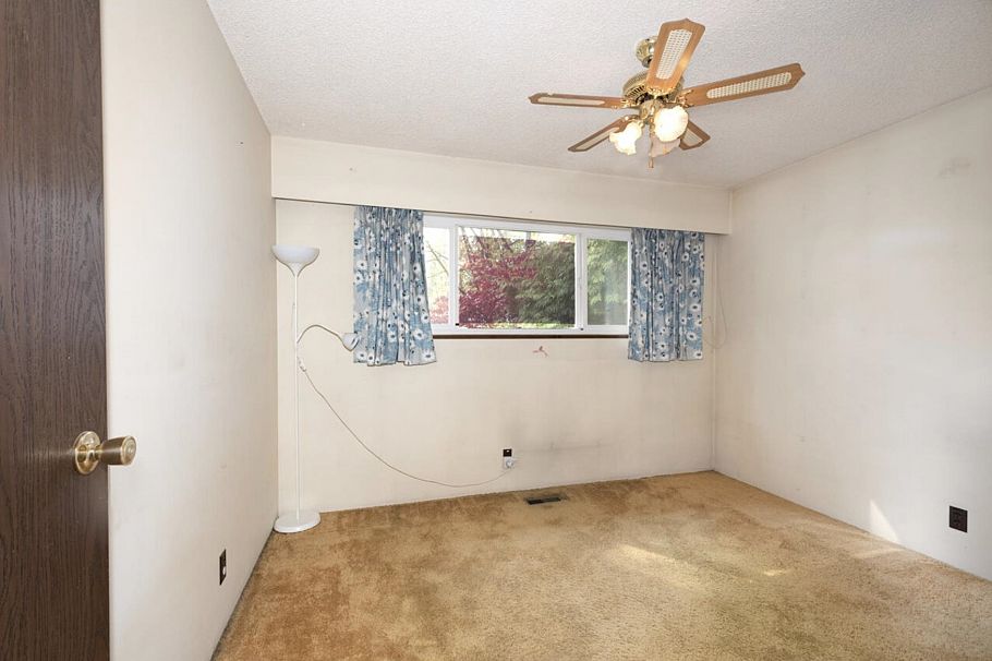 3178 Garden Drive Vancouver, BC - 34