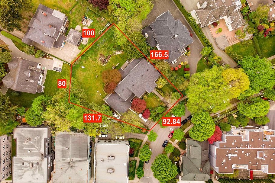 1020 Wolfe Avenue Vancouver, BC - 3