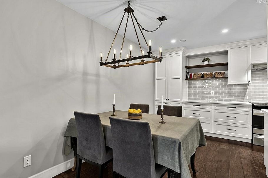 205 150 E 5th Street North Vancouver, BC - 7