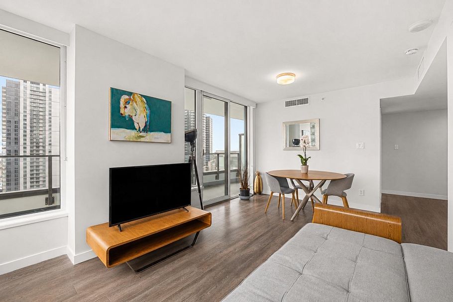 1408 8189 Cambie Street Vancouver, BC - 6