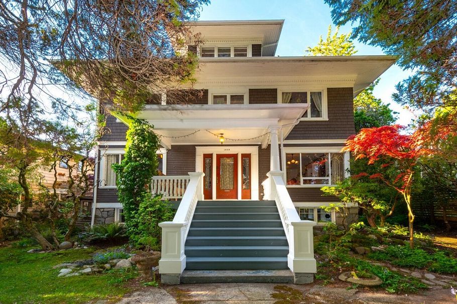 1859 Napier Street Vancouver, BC - 1