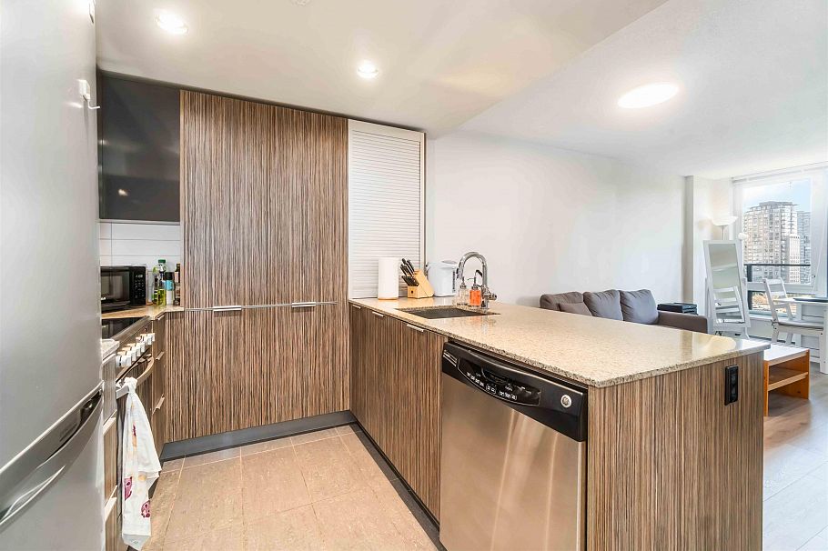 813 1088 Richards Street Vancouver, BC - 10