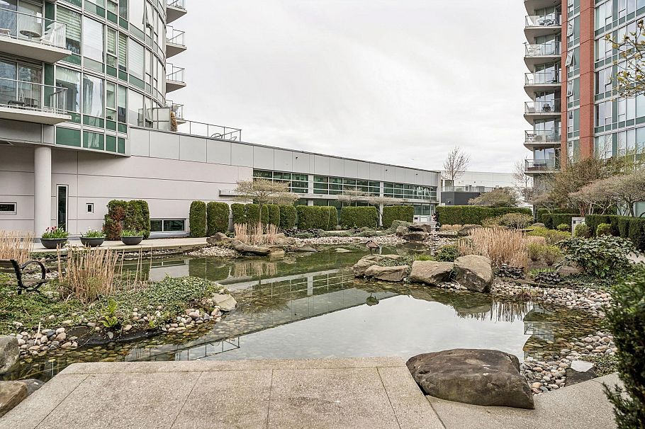 612 618 Abbott Street Vancouver, BC - 22