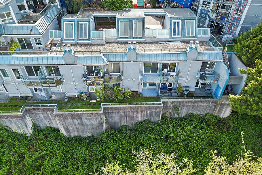 3 1355 W 4th Avenue Vancouver, BC - 19
