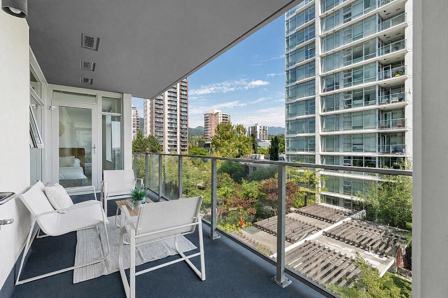 601 1320 Chesterfield Avenue North Vancouver, BC - 23