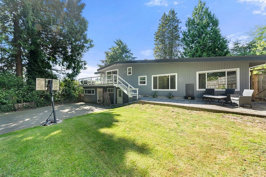 3920 Delbrook Avenue North Vancouver, BC - 2