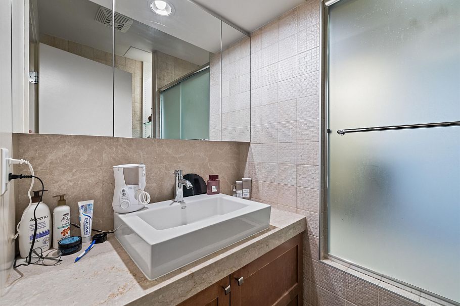 609 1333 West Georgia Street Vancouver, BC - 12
