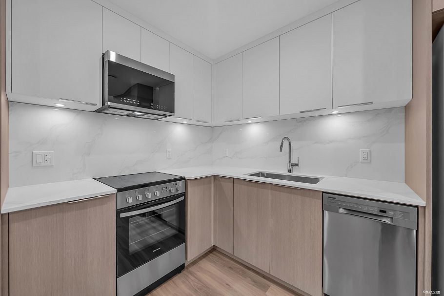 1726 Templeton Drive Vancouver, BC - 3