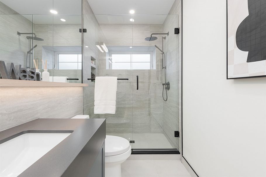 1 375 E 33rd Avenue Vancouver, BC - 27