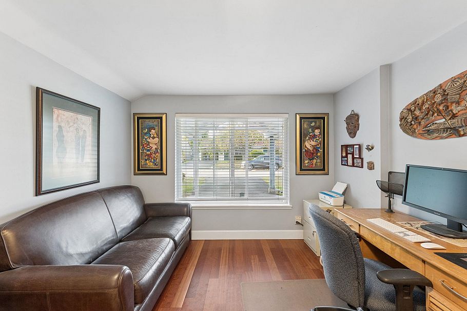 1283 Pinewood Crescent North Vancouver, BC - 22