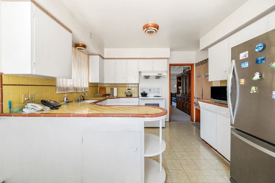 6758 Killarney Street Vancouver, BC - 11