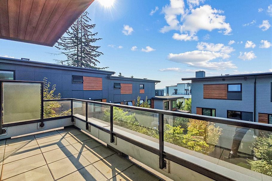 42 528 E 2nd Street North Vancouver, BC - 1