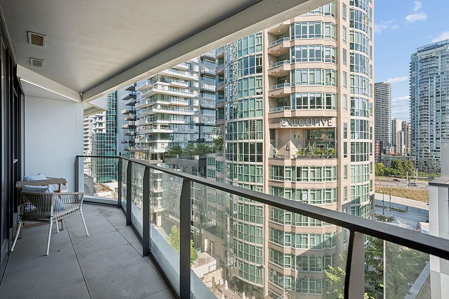 902 889 Pacific Street Vancouver, BC - 26