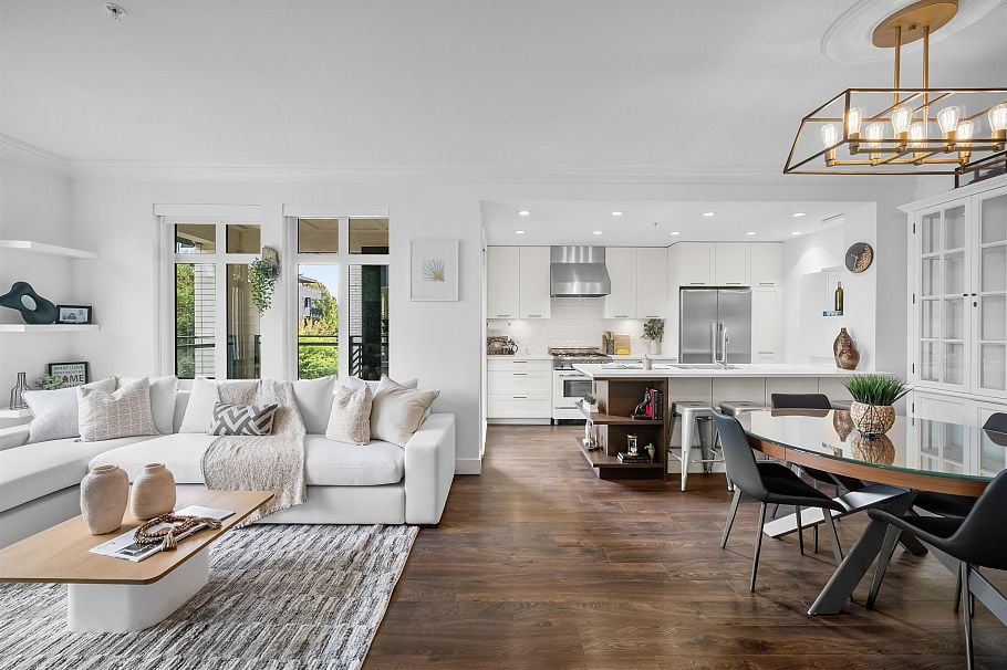 305 168 E 35th Avenue Vancouver, BC - 2