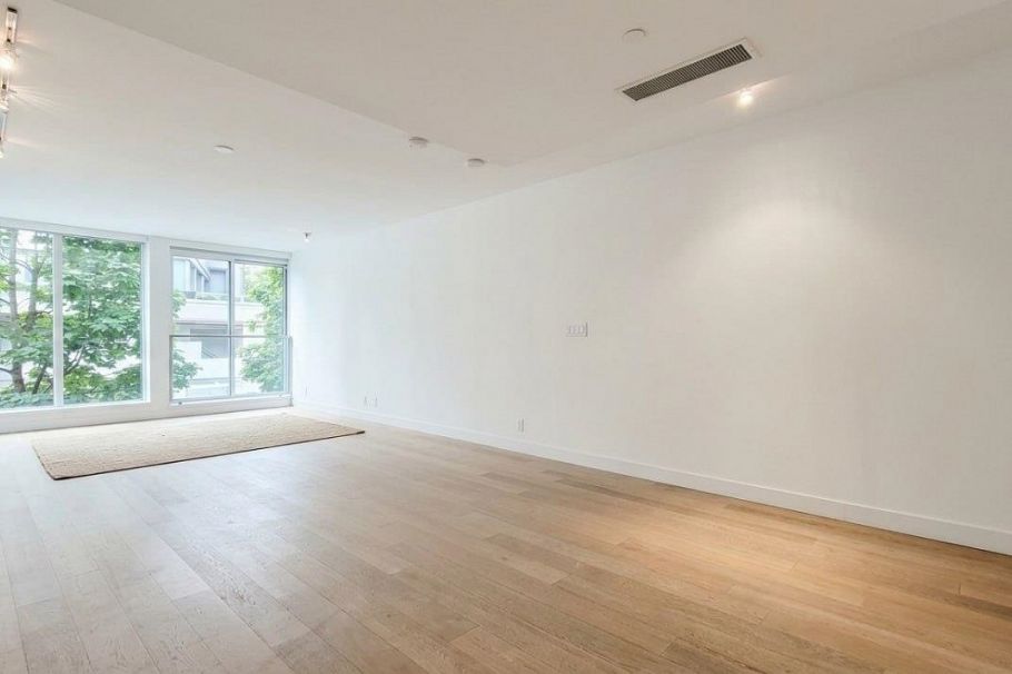 206 1477 W Pender Street Vancouver, BC - 4