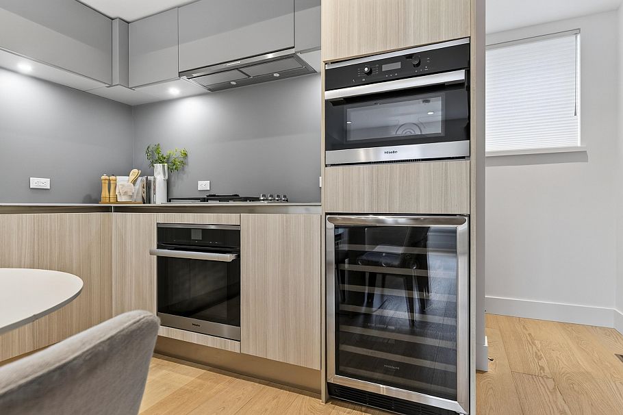 150 W Woodstock Avenue Vancouver, BC - 7