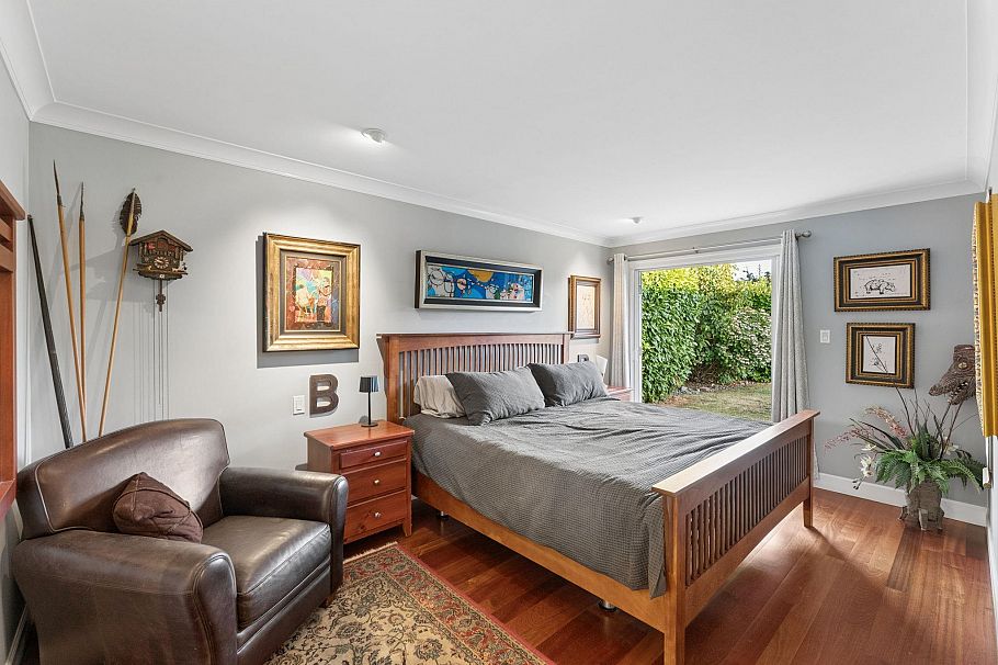 1283 Pinewood Crescent North Vancouver, BC - 17