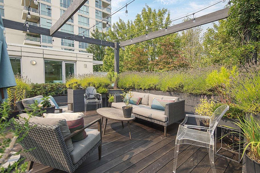 306 125 Milross Avenue Vancouver, BC - 1
