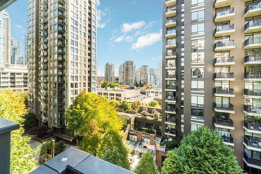 813 1088 Richards Street Vancouver, BC - 23