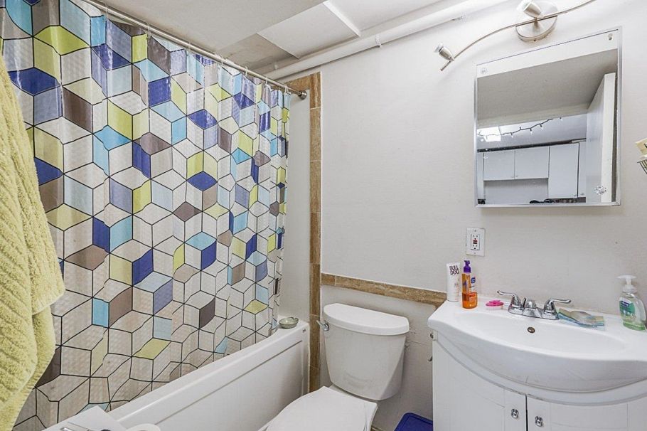4702 Clarendon Street Vancouver, BC - 21