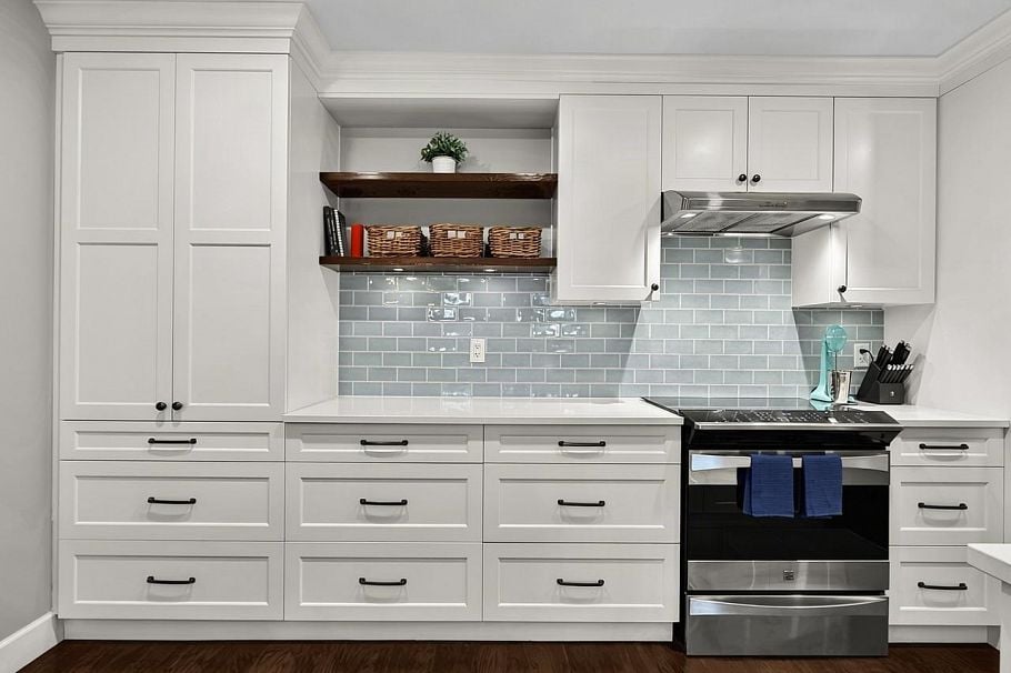 205 150 E 5th Street North Vancouver, BC - 5