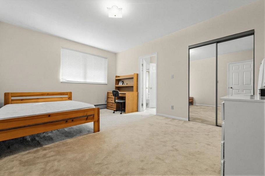8080 Columbia Street Vancouver, BC - 30
