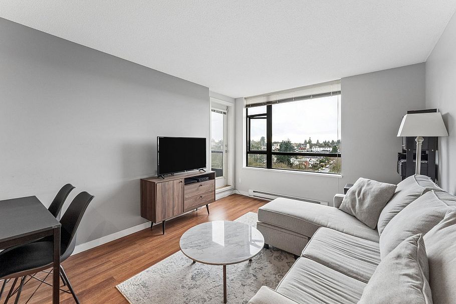 901 3520 Crowley Drive Vancouver, BC - 2
