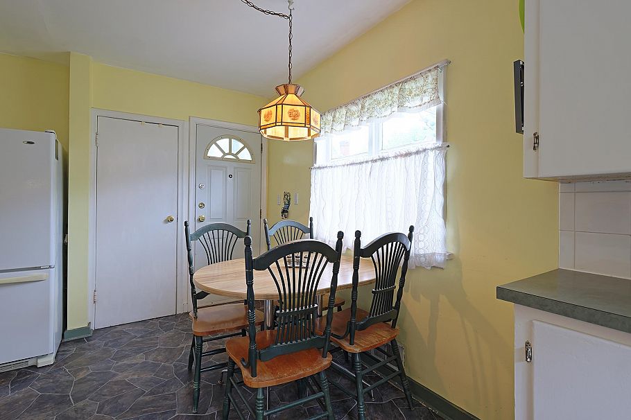 2546 Eton Street Vancouver, BC - 10