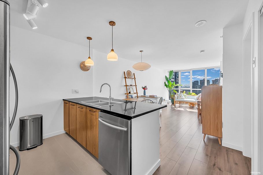 1705 1155 Seymour Street Vancouver, BC - 6