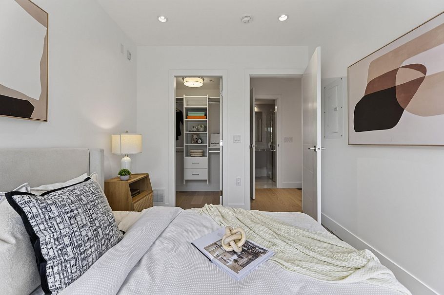 150 W Woodstock Avenue Vancouver, BC - 21