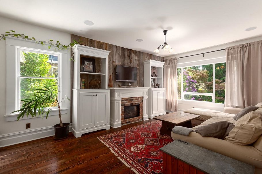 1859 Napier Street Vancouver, BC - 2