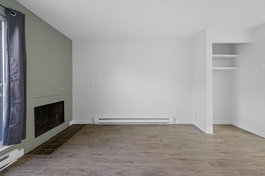 3 1355 W 4th Avenue Vancouver, BC - 3