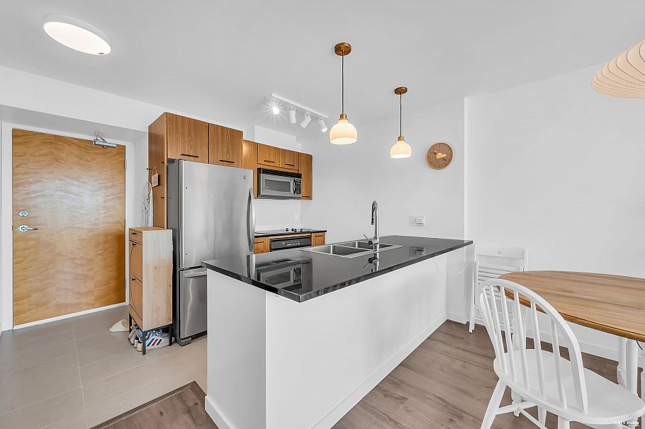 1705 1155 Seymour Street Vancouver, BC - 4