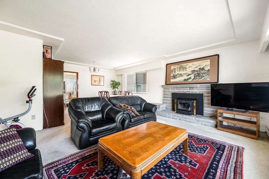 6758 Killarney Street Vancouver, BC - 4