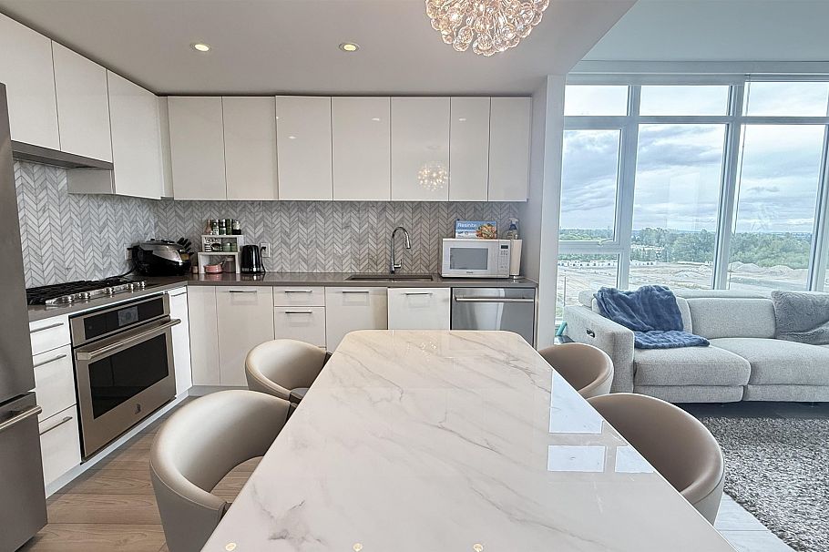901 8570 Rivergrass Drive Vancouver, BC - 7