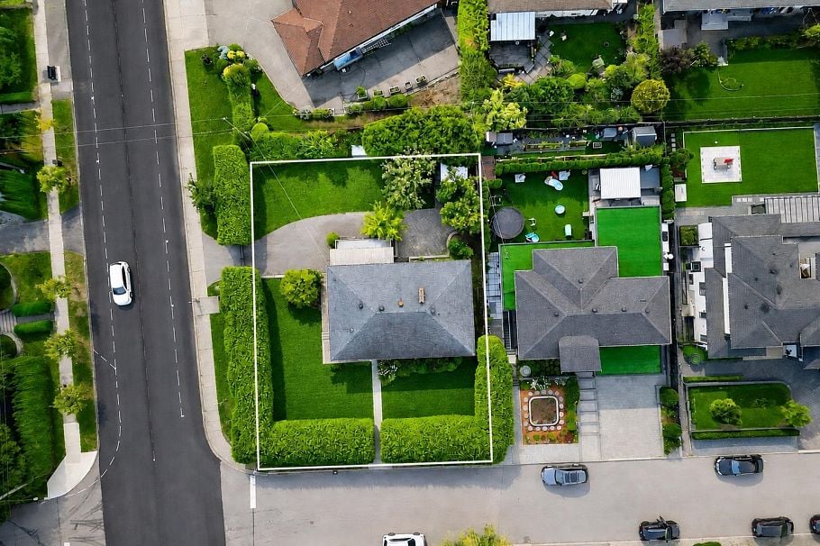 799 Donegal Place North Vancouver, BC - 1